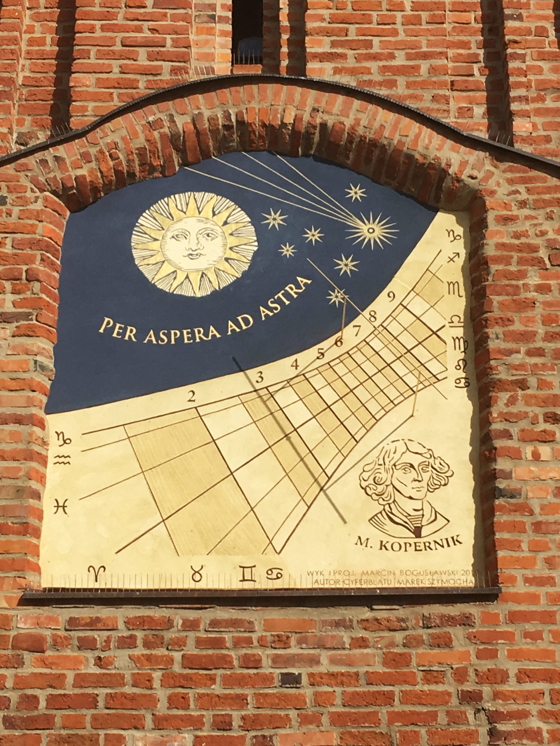 #Marcin Bogusławski, #Marcin Boguslawski #Małachowianka, #Płock#sgraffito #sgrafitto #FundacjaSpoiwo #malarstwościenne #sztukawspółczesna